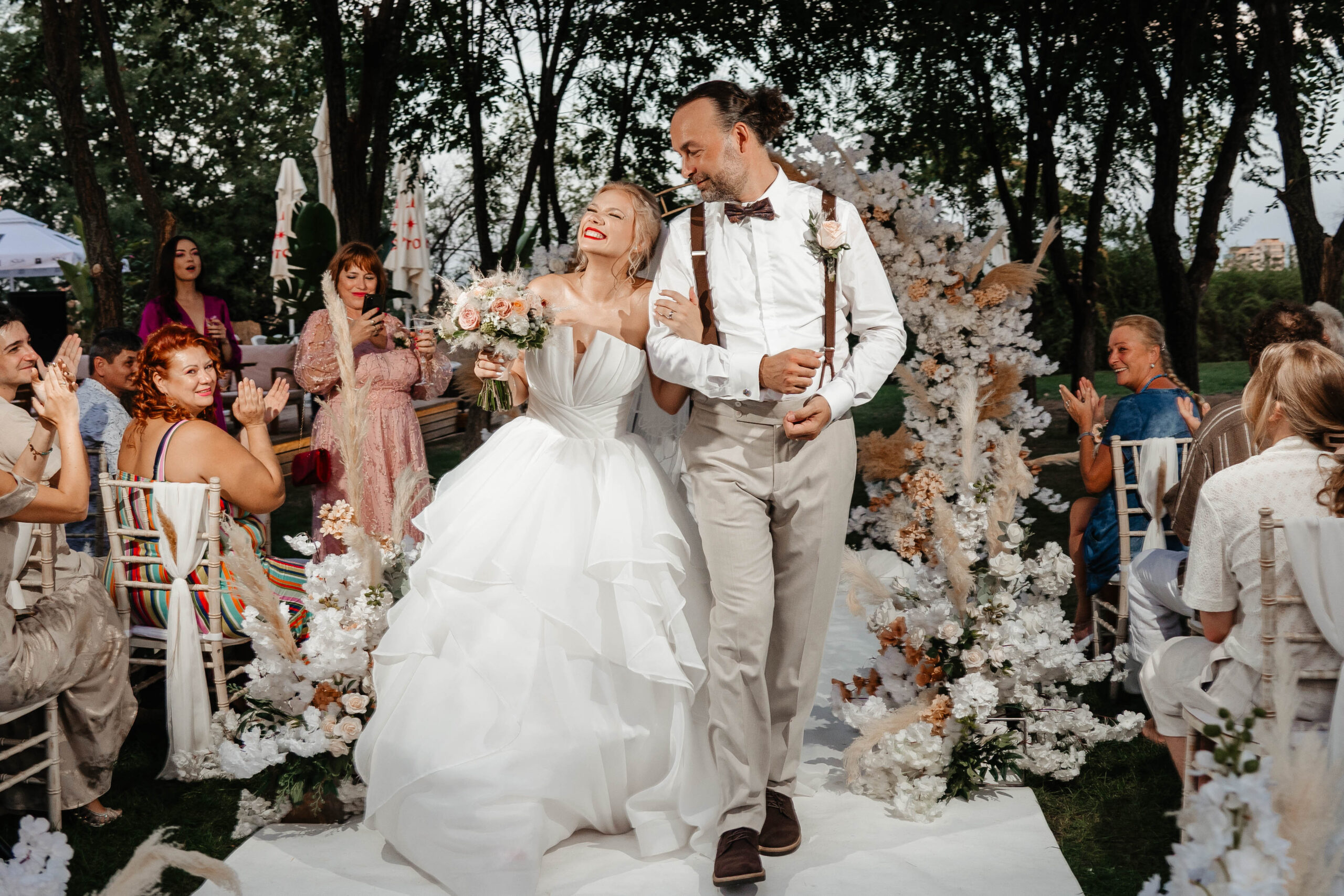 You are currently viewing Fotograf nuntă București –Amintiri autentice din ziua ta specială